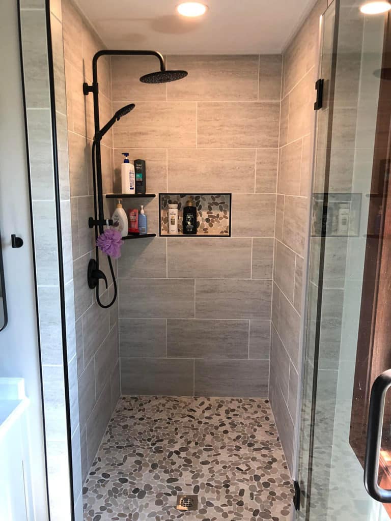 Cleveland, OH bathroom renovation contractors