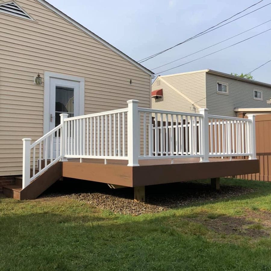 Cleveland, OH home deck builders