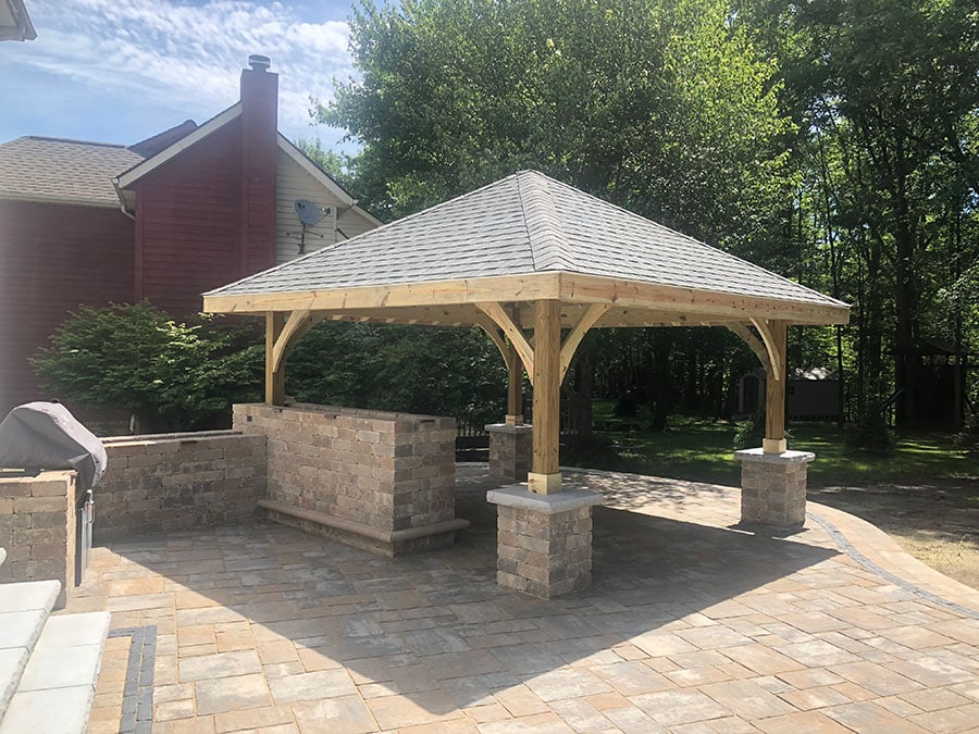Cleveland, OH backyard patio pavilion contractor